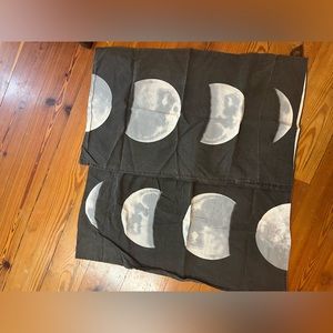 UO phases of the moon pillowcases